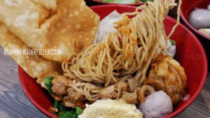 Mi Colot Cirebon: Lezatnya Cita Rasa Tradisional yang Menggoda